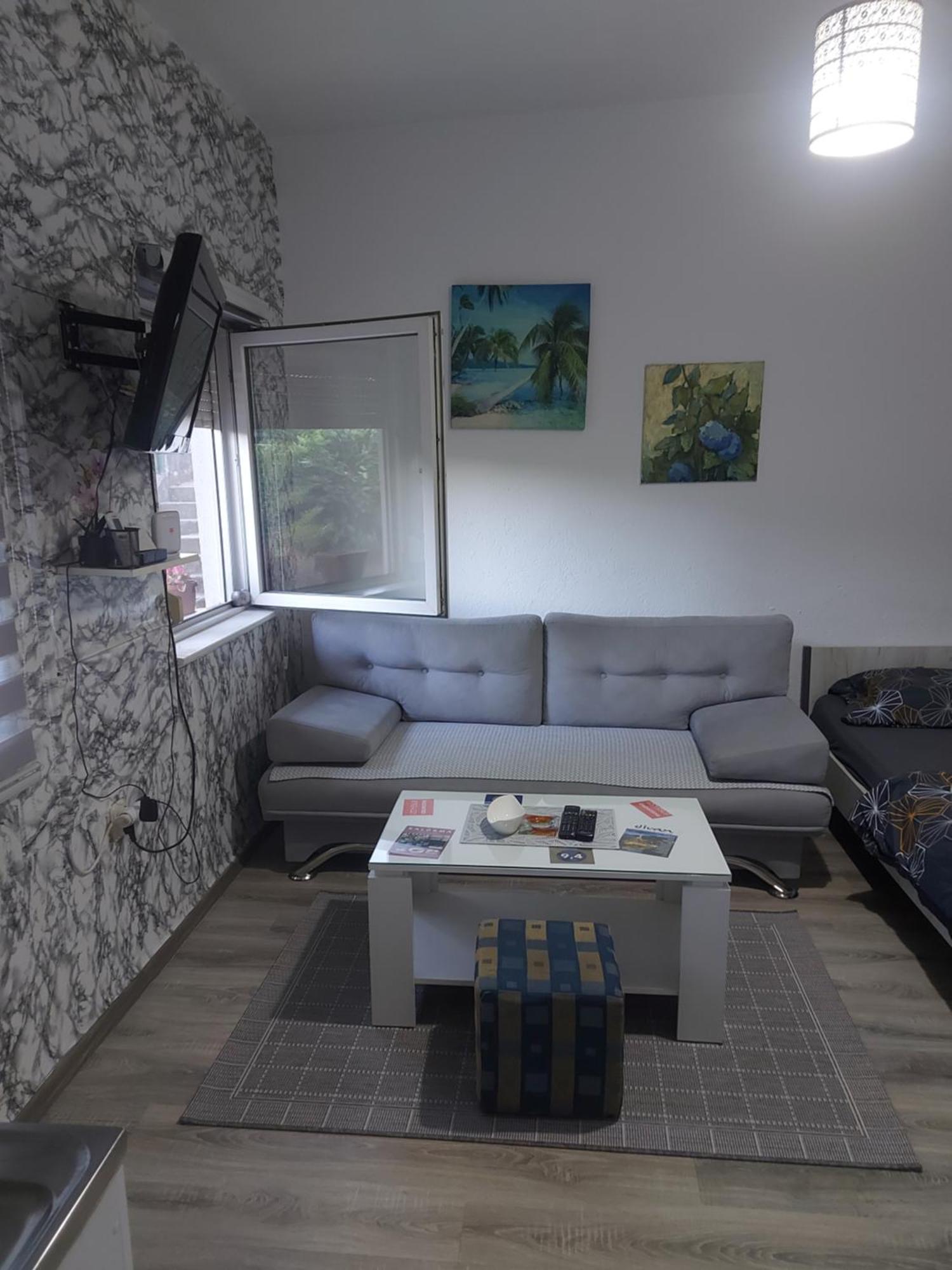 Eid Apartment Мостар Екстериор снимка